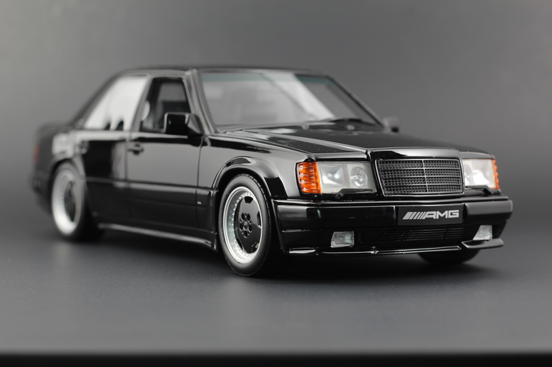 Illustration for article titled Radcast: AMG 300 E 5.6L Hammer